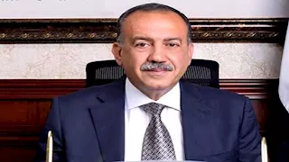 بعد حكم النقض.. محافظ أسيوط يدعم أعضاء وعمال نادي المحافظة الرياضي 