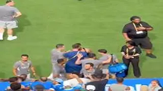 9 صور لخناقة نجم الهلال مع مشجع الفريق بعد الهزيمة من فلومينينسي بمونديال الأندية