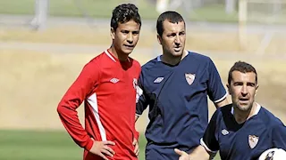 نادي إِشبيلية الإسباني يحي ذكري وفاة أحمد رفعت (صورة)