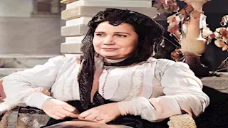 صورة نادرة للنجمة علوية جميل في شبابها