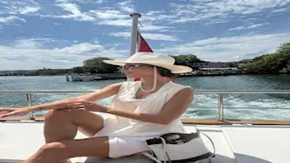 بـ"شورت وإطلالة جريئة"..بسمة بوسيل تستمتع بإجازة الصيف والجمهور يعلق (صور) 