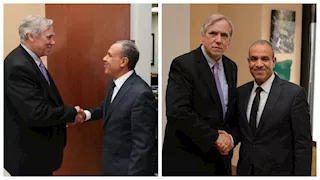 وزير الخارجية والهجرة يلتقي السيناتور "جيف ميركلي" بمجلس الشيوخ الأمريكي