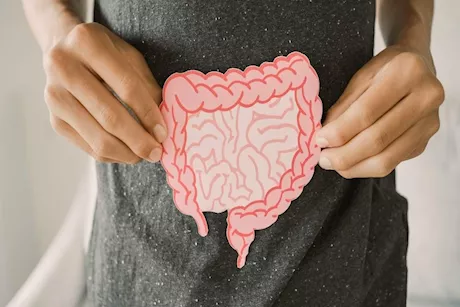 أعراض تنذر بإصابتك بمتلازمة الأمعاء المتسربة