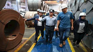 وزير الصناعة يتفقد مصنع "الجلاد ستيل" لانتاج الصاج المسحوب على البارد- فيديو