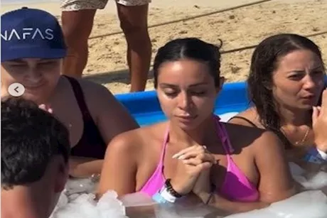 بعد فيديو بسنت شوقي- 5 فوائد يقدمها حمام الثلج لصحتك