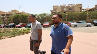 حضور سيد عبد الحفيظ ومحمد العدل جنازة والد العامري فاروق