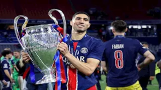 بسبب الكرة الذهبية.. أشرف حكيمي يثير الجدل داخل باريس سان جيرمان