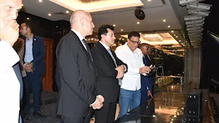 وزير الرياضة ومحافظ القاهرة يتفقدان أرضية ملعب استاد القاهرة الدولي