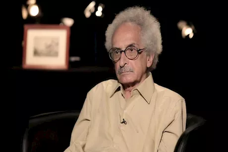  وفاة الأديب الكبير صنع الله إبراهيم.. طبيب يوضح أسباب مرضه