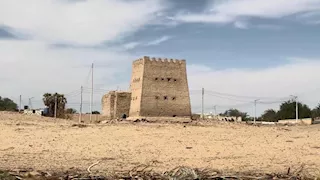 حصن من الطين في الصحراء.. "طابية الدراويش" سر تاريخي في قلب الواحات - صور 