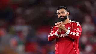 "المستقبل سيكون مثيرا".. 7 صور لمحمد صلاح وابنته داخل الجيم