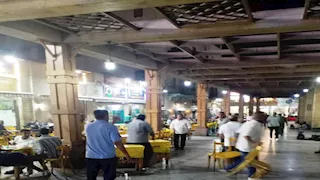 رفع إشغالات وتشميع 6 محلات مخالفة في شوارع أسوان (صور)