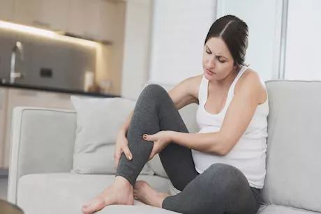 متى يكون تورم الكاحلين علامة على  مشاكل في القلب؟ 