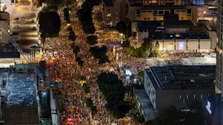 بخطط للتخييم على حدود غزة.. كيف بدت تظاهرات اليوم في إسرائيل؟- صور