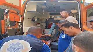 "كان بيطفي النار".. إصابة شاب في حريق شقة سكنية بسوهاج (صور)