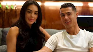 برنامج إسباني يكشف موعد ومكان حفل زفاف رونالدو وجورجينا