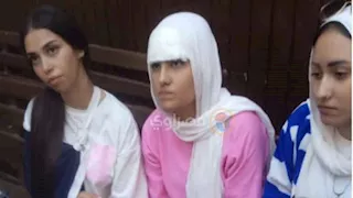 وصول ضحيتي مطاردة فتيات طريق الواحات لمواجهة المتهمين أمام جنح أكتوبر