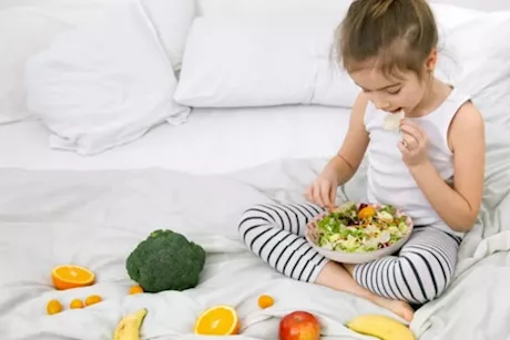 للأمهات- 5 أطعمة نباتية تعزز نمو دماغ طفلِك