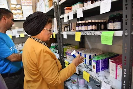 نائب وزير الصحة تتفقد منشآت صحية بشمال سيناء لضمان جودة الخدمات