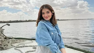 بفستان بحر.. ملك زاهر بإطلالة ساحرة.. كيف نسقت اللوك؟