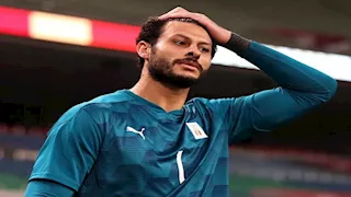 "والدته فأل حسن و5 أشقاء".. 17 صورة وأبرز المعلومات عن عائلة محمد الشناوي