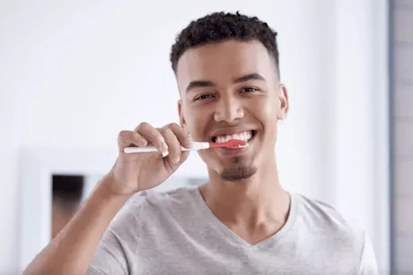 تنظيف أسنانك بالفرشاة غير كافِ لحمايتها- 8 نصائح ضرورية