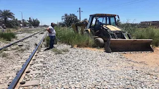 تمهيد طرق وإنارة وتحسين تدفق المياه.. أسوان تتحرك لحل مشكلات القرى (صور)