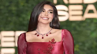 أناقة الأبيض والأسود.. ياسمين صبري تتألق في أحدث ظهور لها