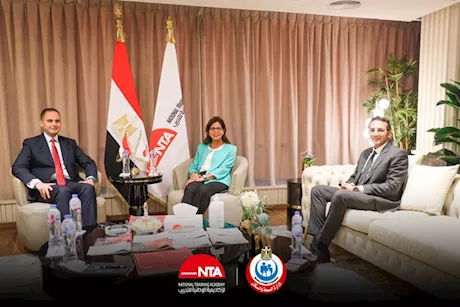 خطة شراكة بين الصحة والأكاديمية الوطنية لبناء كوادر صحية مؤهلة