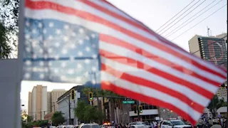 أمريكا ترفع مكافأة "الترحيل الذاتي" للمهاجرين إلى 3 آلاف دولار