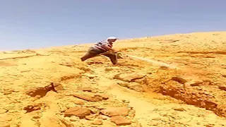 بتقنية تدمير خط بارليف.. أسيوط تشق صخور الجبل لفتح طريق جديد نحو البحر الأحمر