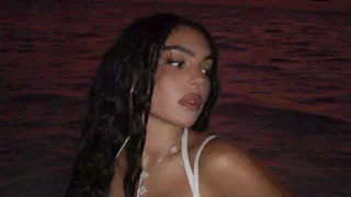 جورجينا تخطف الأنظار بـ 4 إطلالات جريئة من حفل أسبوع الموضة في أمريكا