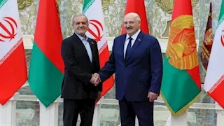 بيلاروس وإيران تتفقان على تعزيز العلاقات الدفاعية الثنائية