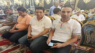 بمشاعر الحزن..الحكم نادر قمر الدولة يشارك في عزاء والد محمد الشناوي بكفر الشيخ