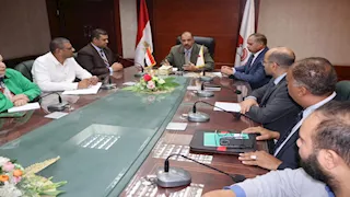 سراج يبحث آليات تسويق سوهاج كوجهة استثمارية واعدة