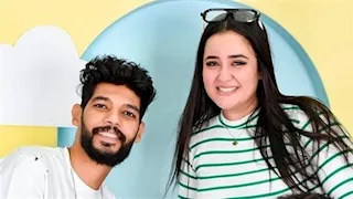 الكشف عن أسباب سفر زوجة الراحل إبراهيم شيكا خارج مصر (خاص)