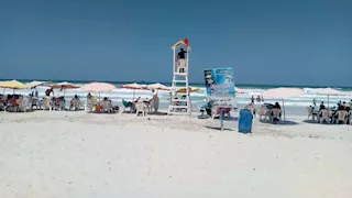 ممنوع نزول البحر.. ماذا يحدث على شواطئ غرب الإسكندرية؟ (صور)