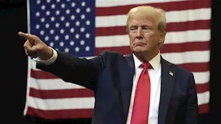 ترامب يهدد بإعلان حالة الطوارئ لإبقاء القوات في واشنطن