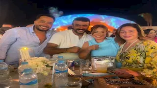 بالصور.. ليلى علوي وأحمد العوضي وإلهام شاهين في الساحل الشمالي