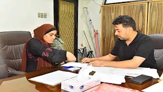 بالصور- صرف تعويضات لـ 145 أسرة من سكان عرب المدابغ بأسيوط