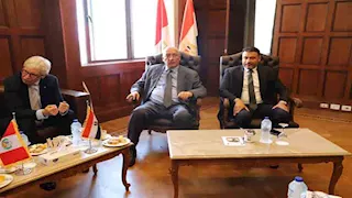 "غرفة الإسكندرية" تستضيف سفير بيرو لبحث التعاون التجاري المشترك - صور