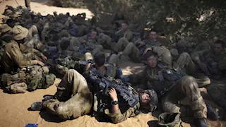 تفشي مرض غامض في قاعدة عسكرية إسرائيلية بالنقب (فيديو)