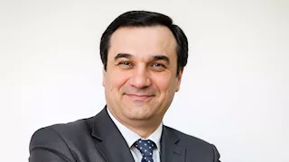 سوريا تكشف الصورة البديلة للأسد على تصميم العملة الجديدة