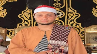 "كان بيتصور مع الناس ويودعهم".. ننشر صور القارئ محمد رضا الطنطاوي في آخر عزاء بالدقهلية- صور