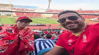 "بقميص الأهلي".. أحمد السعدني يحتفل بعيد ميلاده ابنه ياسين