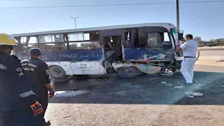 بالأسماء.. إصابة 31 شخصًا في انقلاب أتوبيس نقل عام بالوادي الجديد