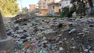 أهالي محلة مالك بكفر الشيخ يستغيثون: مصرف القرية يهدد حياتنا ويتسبب في أوبئة -صور 