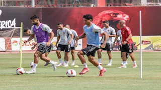 8 لاعبين وزيزو أبرزهم.. غيابات الأهلي عن مباراة القمة ضد الزمالك