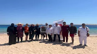 يوم صحي ترفيهي لمستفيدي مبادرة "عيشها بصحة" بمحمية رأس محمد (صور)