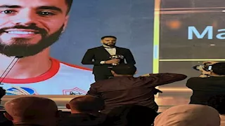 "بن قلبي".. 8 صور لمحمود بنتايج "ببدلة" التتويج والجمهور يعلق 